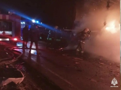 На трассе в Приютненском районе потушили фуру.