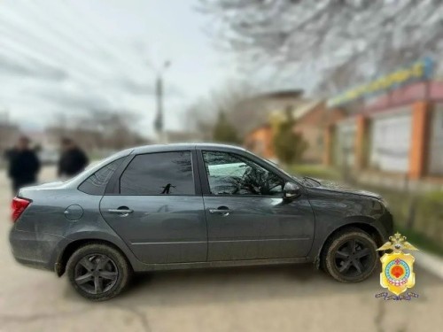 В Элисте задержали сотрудника пункта выдачи заказов по подозрению в краже товаров.