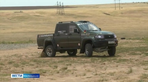 Давид Бараев и Мингиян Будыев принимают участие в первом этапе Кубка России по ралли-рейдам «Дикий Тюльпан».