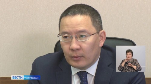 Заместитель председателя правительства Калмыкии Наран Кюкеев провел круглый стол по вопросам водоснабжения