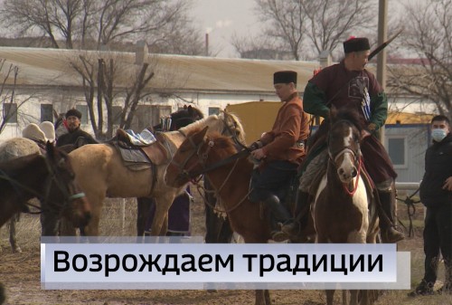 В Элисте впервые прошел турнир по конной стрельбе из лука