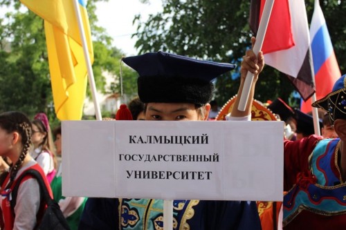 Почти 500 абитуриентов сегодня стали студентами калмыцкого госуниверситета