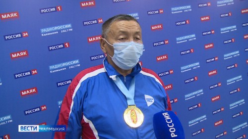 Вячеслав Эрднеев – Чемпион Международного турнира по гиревому спорту