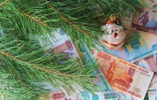 В степной республике материальную поддержку получат 25 тысяч 659 детей