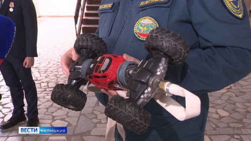 В Калмыкии создан пожарный робот-манипулятор