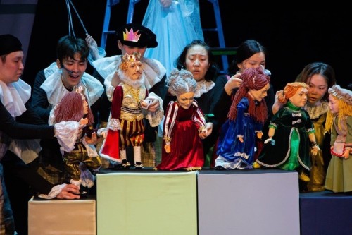 Калмыцкий государственный театр кукол "Джангар" представит зрителю первый спектакль в этом году
