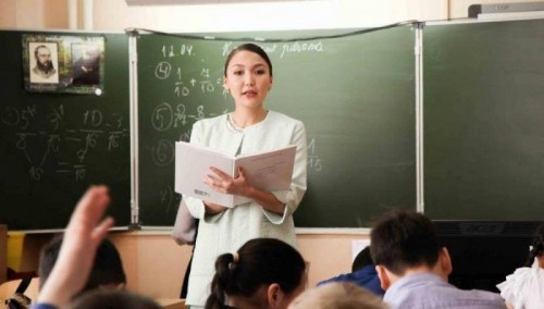 Как привлечь специалистов в село?
