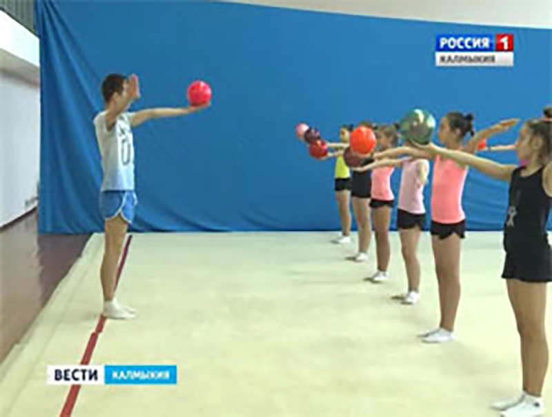Александр Буклов провел мастер-класс по ритмической гимнастике
