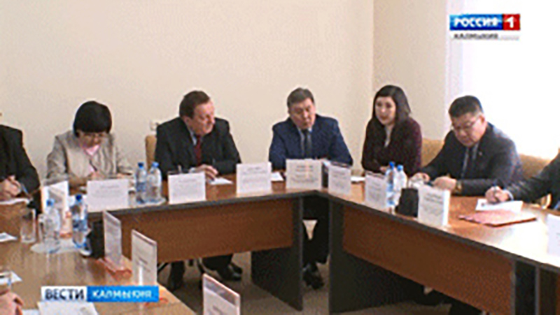 Члены фракции «Единая Россия» провели собрание по вопросам сотрудничества республики с «Российским сельскохозяйственным банком»