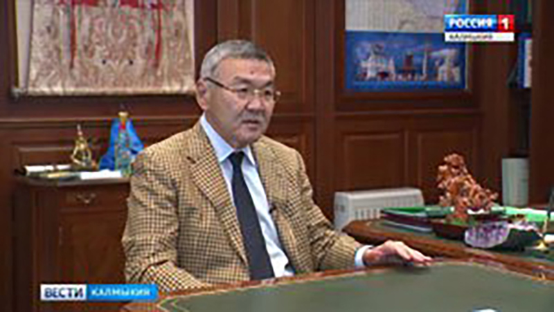 Глава Калмыкии дал интервью журналу «Южно-российский вестник»