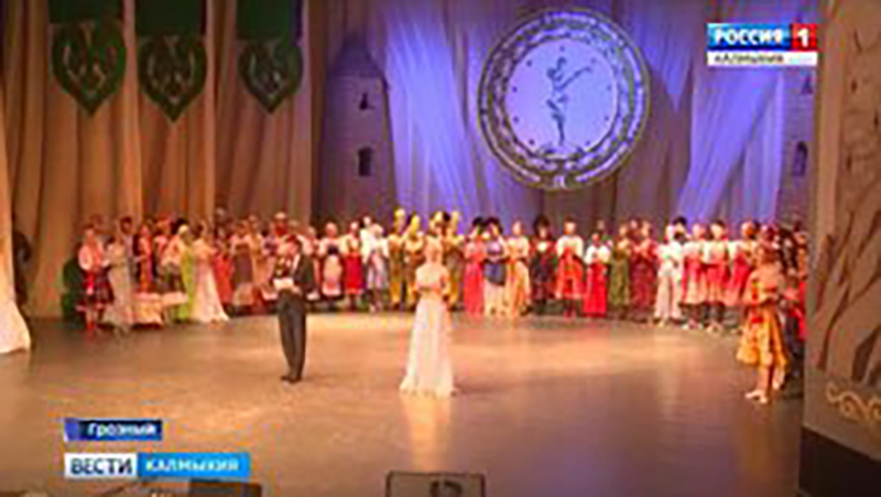 Театр танца "Ойраты" принимает участие в фестивале-конкурсе сольного танца