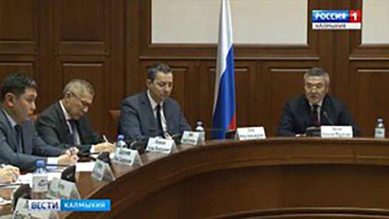 Алексей Орлов подвел итоги онлайн-общения с жителями на заседании президиума правительства