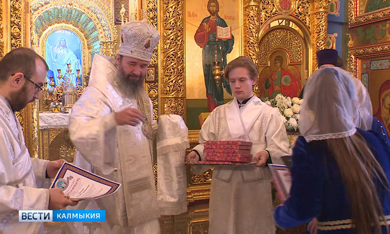 Православные отметили праздник Сретение
