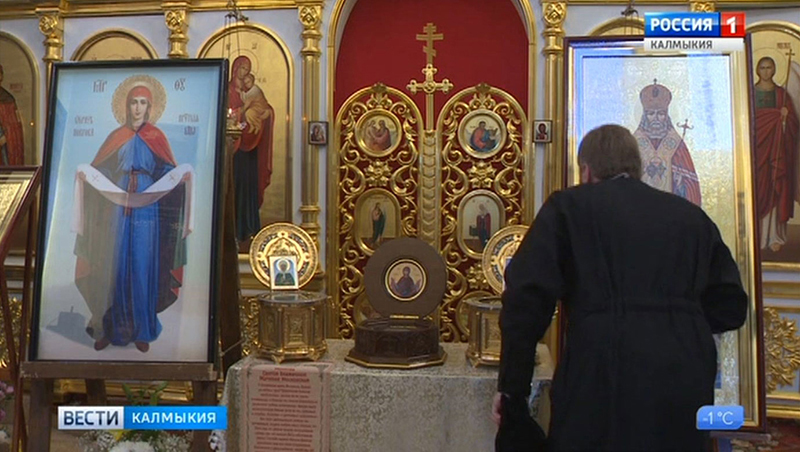 Христианские святыни открыты для поклонения в часовне Святого Сергия Радонежского