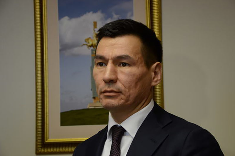 Глава Республики Калмыкия выразил соболезнования родным погибших в аварии под Элистой