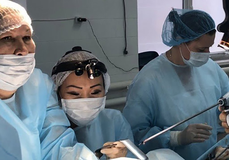 Калмыцкие гинекологи освоили новый вид хирургического лечения