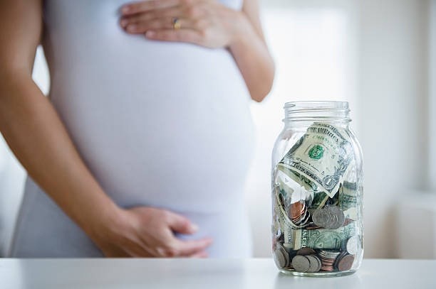 В Калмыкии более 300 молодым мамам назначены единовременные денежные выплаты в размере 30 тыс. рублей