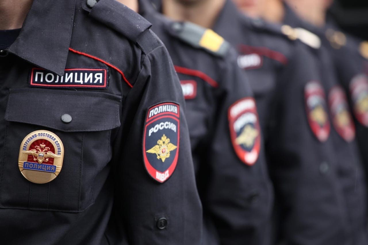 Их служба и опасна, и трудна.