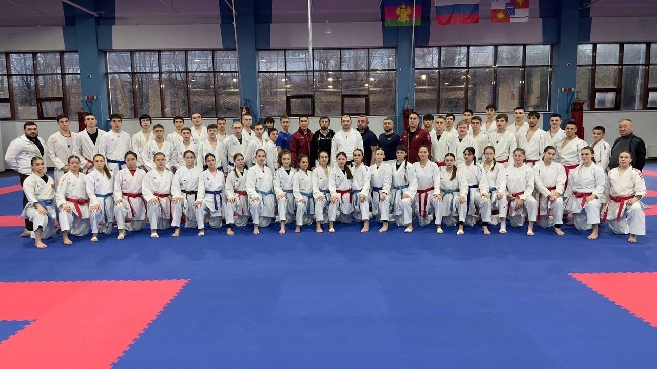 Сегодня спортсмены из Калмыкии принимают участие в тренировочных сборах по каратэ в Сочи