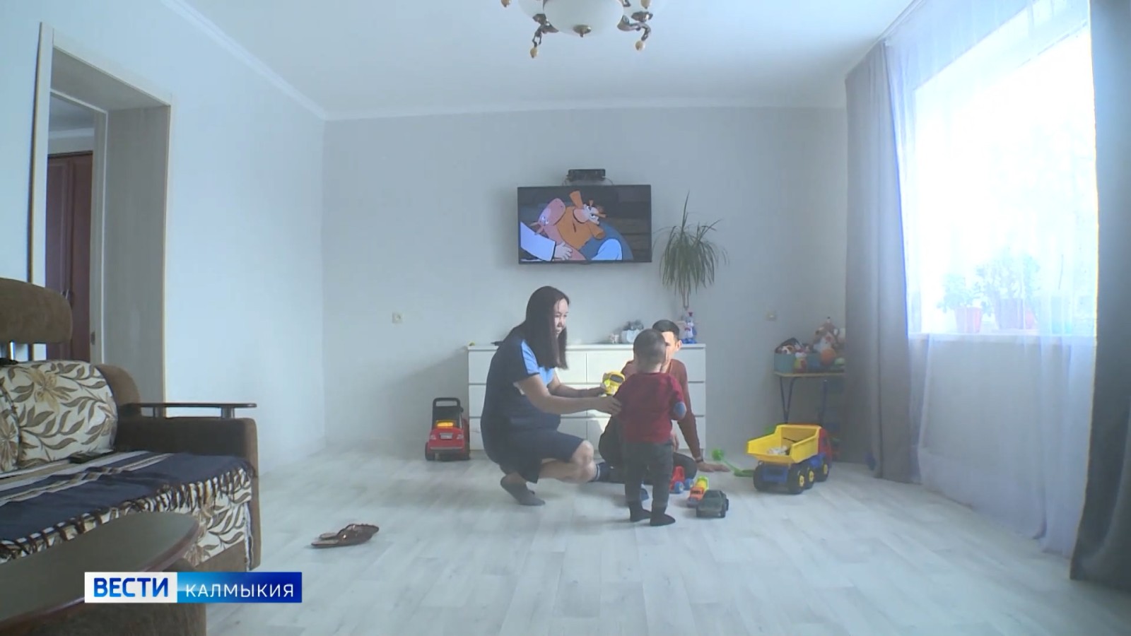 В Калмыкии более 200 семей подали заявление о распоряжении материнским капиталом в банки, с которыми Соцфонд заключил соглашения.