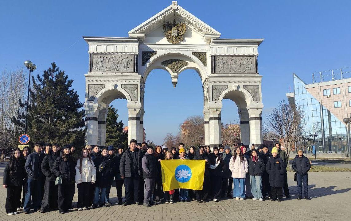 Из Калмыкии 344 элистинских школьника посетили Астрахань.