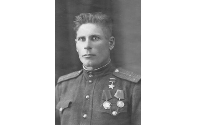 Герой Советского Союза Николай Храпов