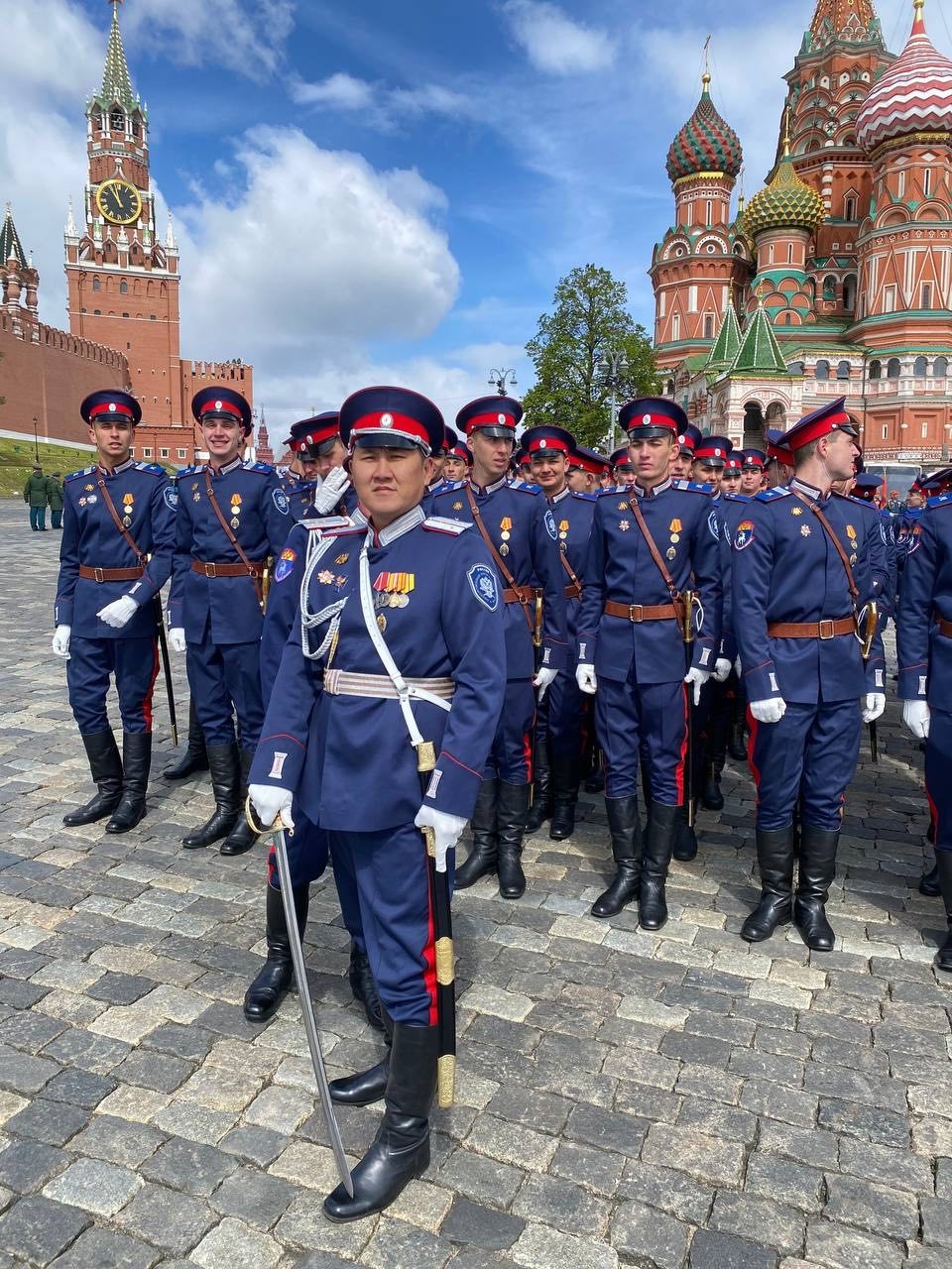 В день Великой Победы Андриан Эняев из Калмыкии встанет в строй юбилейного Парада в Москве.