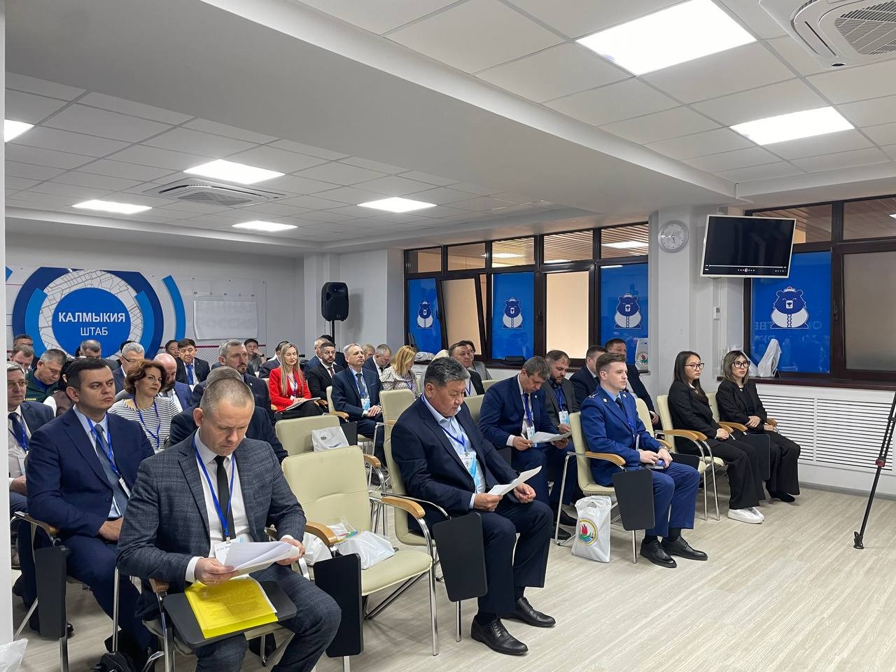 В Элисте прошло заседание Бассейного совета Нижневолжского бассейнового округа.