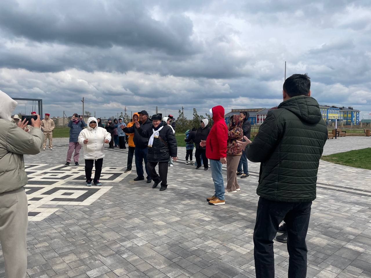 В селе Троицкое открылся новый парк отдыха и высажен «Семейный лес»