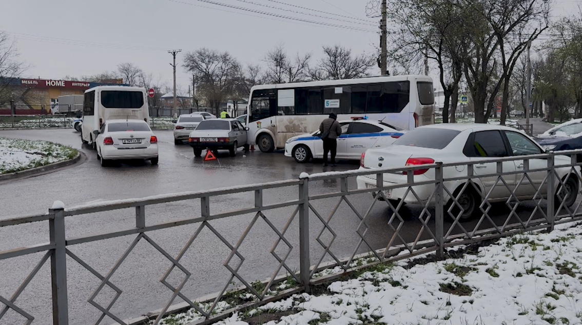 Сегодня в Элисте произошло ДТП.