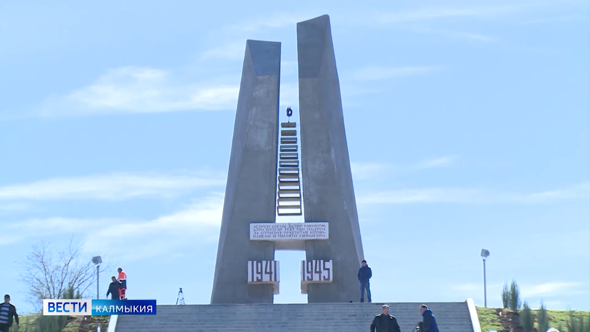 Митинг в Хулхуте: память о подвиге 28-й армии к 80-летию Победы