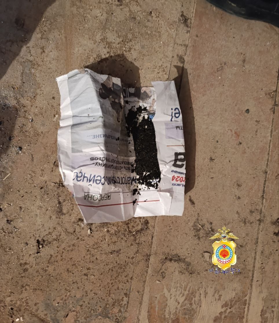 В отношении жителя Черноземельского района возбуждено уголовное дело за незаконное хранение и изготовление наркотических средств.