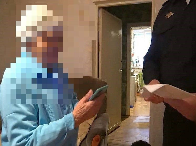 В Элисте задержан местный житель, присвоивший чужой мобильный телефон. Утерянный телефон через год вернулся к хозяйке