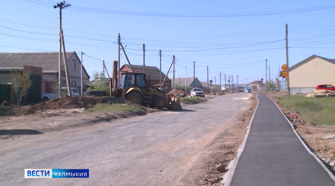 В Элисте отремонтируют и построят 12 городских дорог