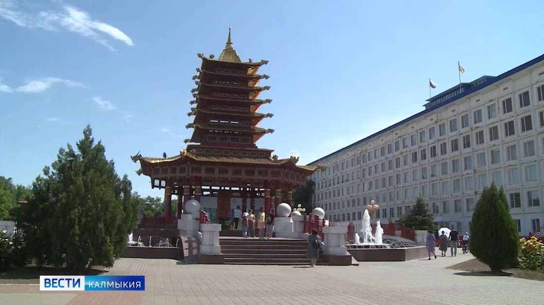 Калмыкия готовится отметить День республики.