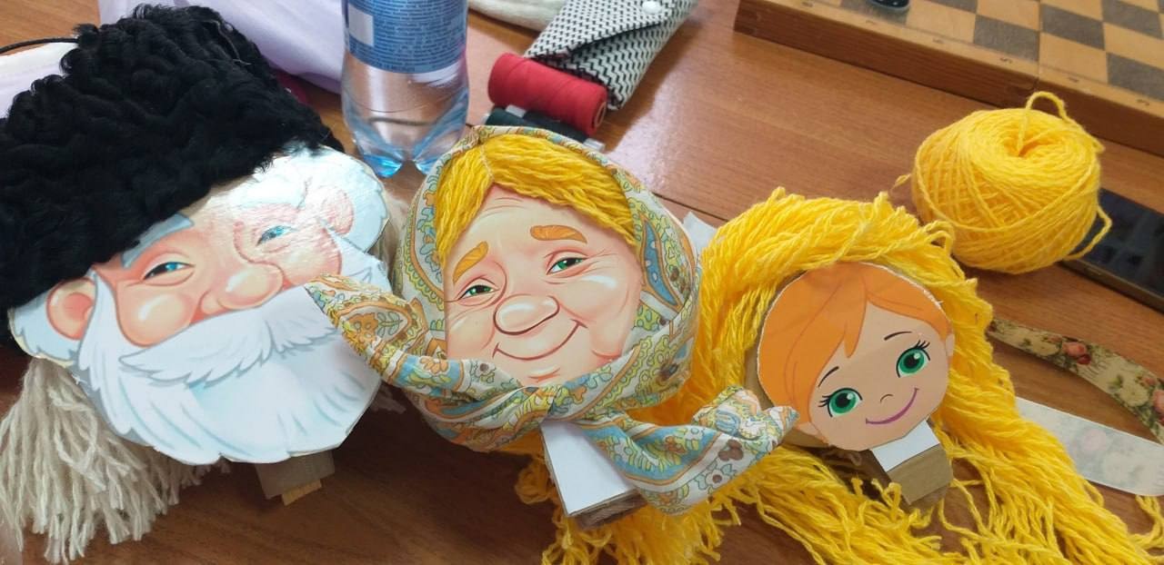В Калмыкии, в Яшкульском КЦСОН, в рамках реализации региональной программы "Активное долголетие" нацпроекта «Семья», внедрена новая технология работы с гражданами старшего поколения.
