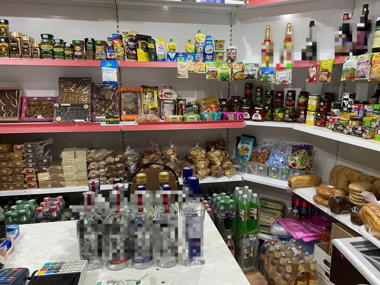 В Элисте полиция пресекла незаконную продажу алкоголя.