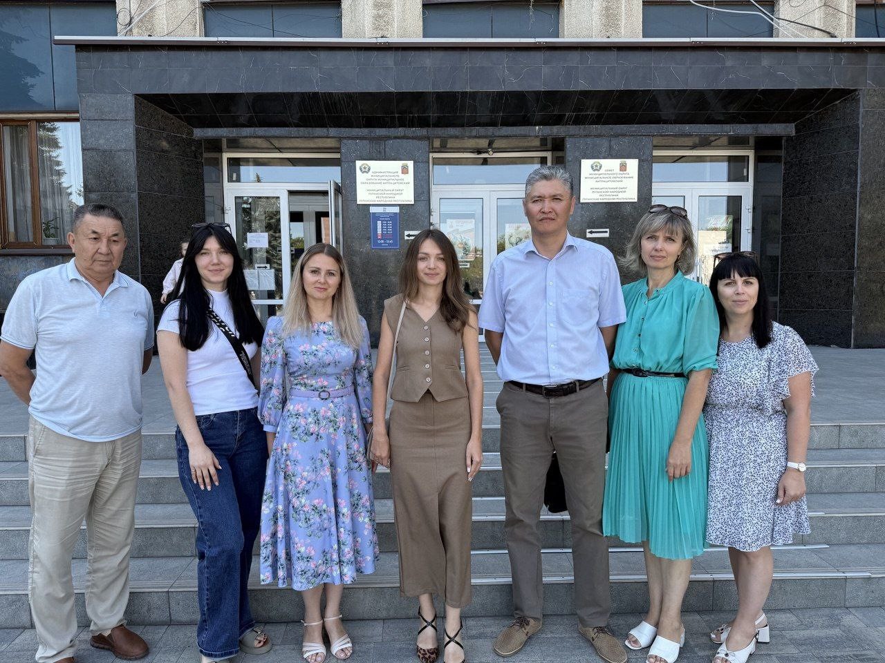 В подшефном Антраците обсудили механизмы грантовой поддержки молодежных инициатив.