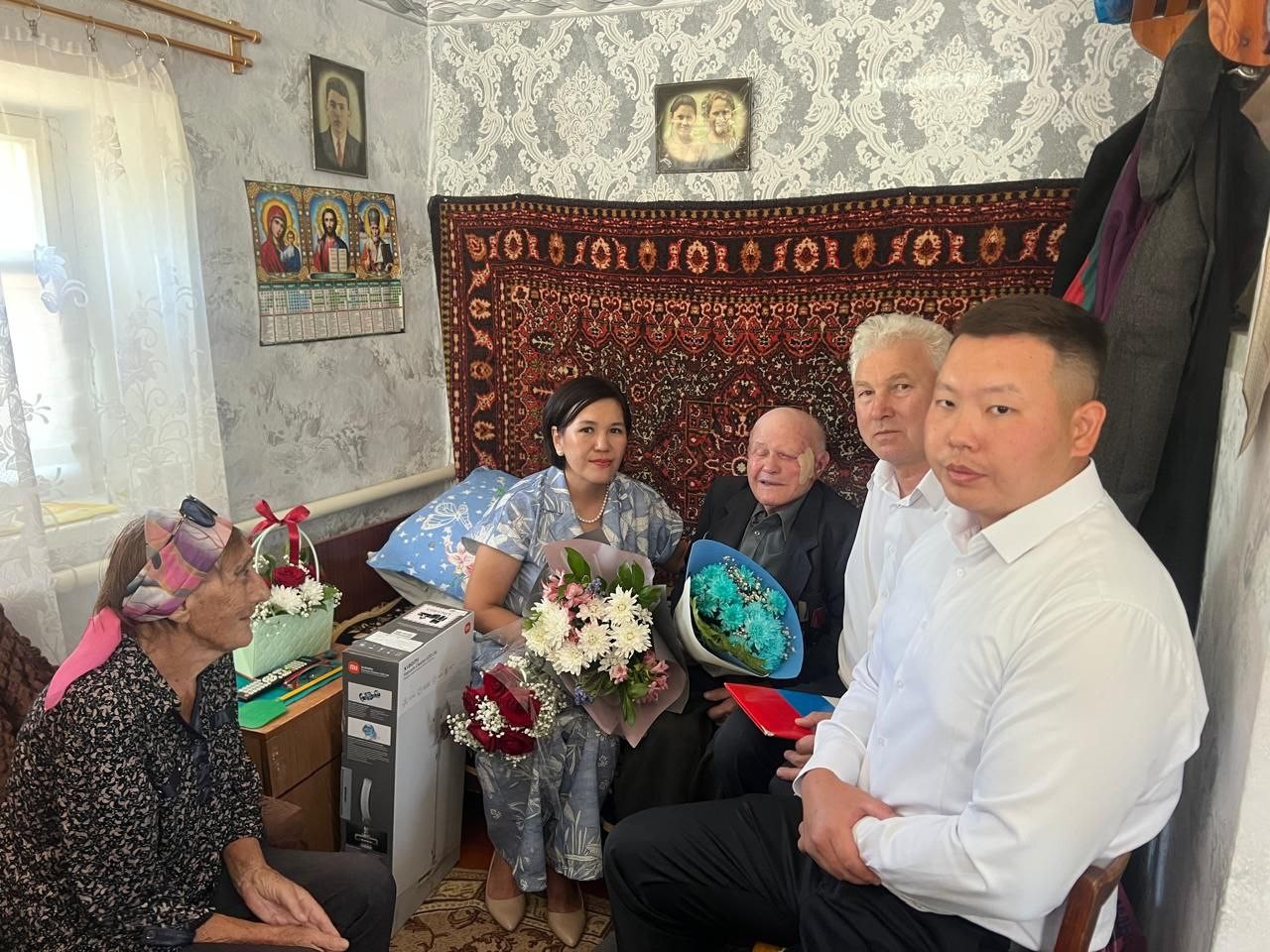 Сегодня свой 100-летний юбилей празднует ветеран Великой Отечественной войны Петр Лазарев.
