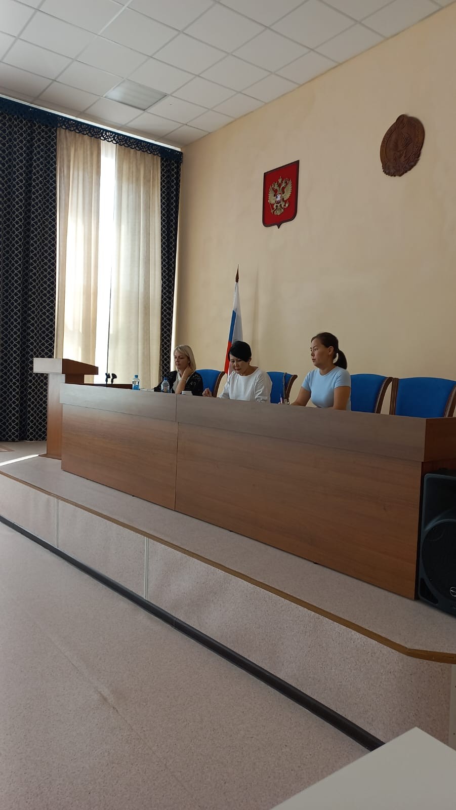 Член избирательной комиссии РК Мира Шовунова провела обучающий семинар для членов участковых избирательных комиссий Городовиковского района.