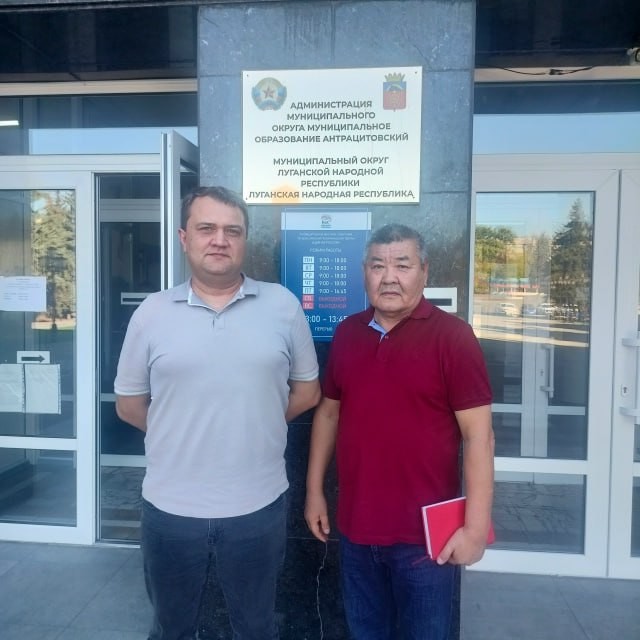 Руководитель Госжилнадзора Калмыкии Максим Сапожников совершил рабочую поездку в город Антрацит.