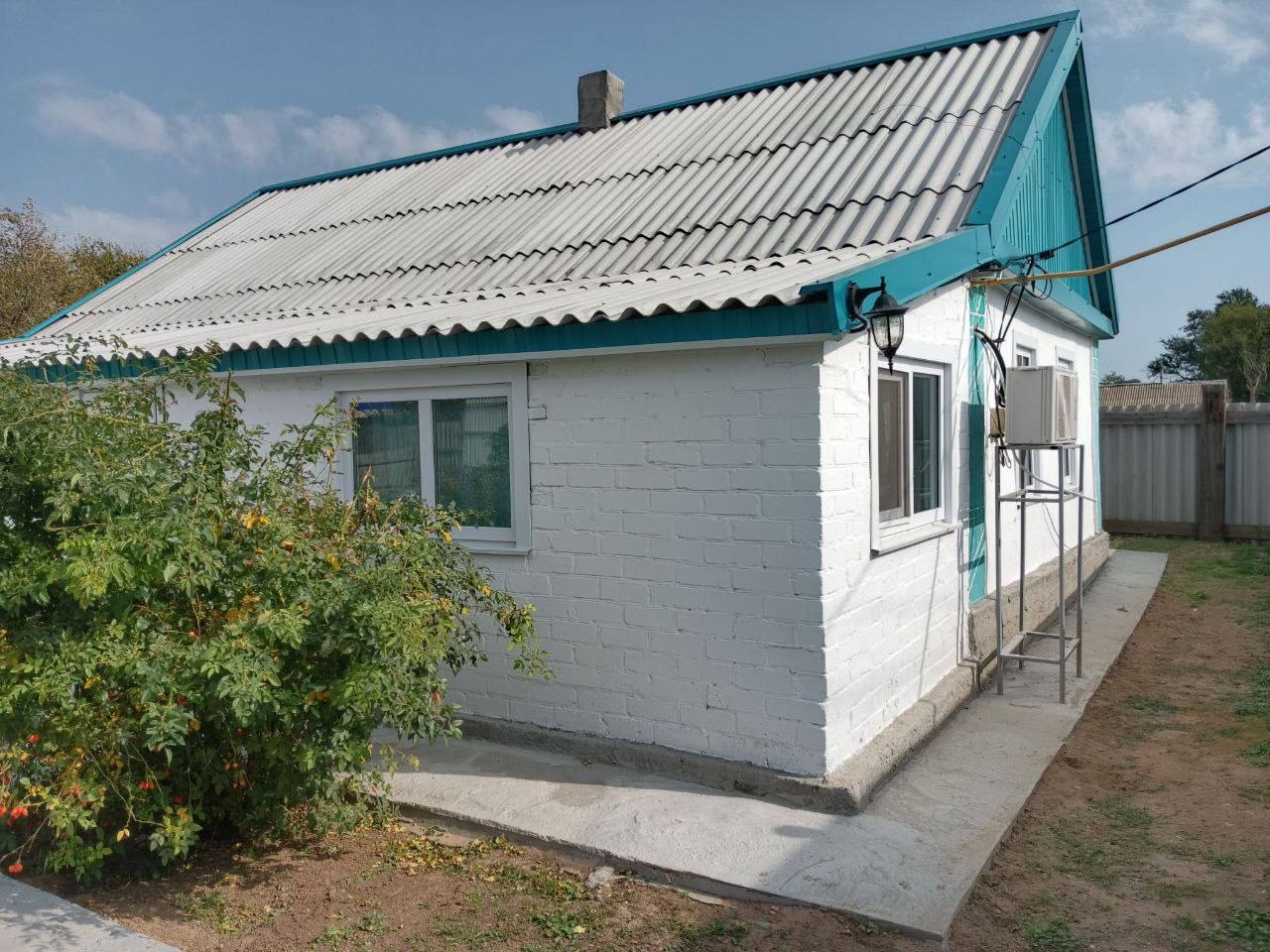 В Приютненском районе мама погибшего участника СВО получила единовременную выплату на ремонт дома.