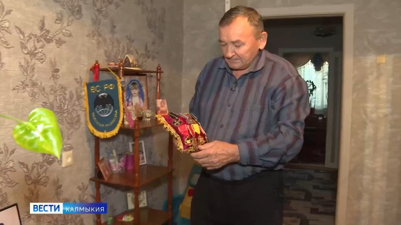 Сегодня в Элисте состоится церемония награждения медалями «Отец солдата».