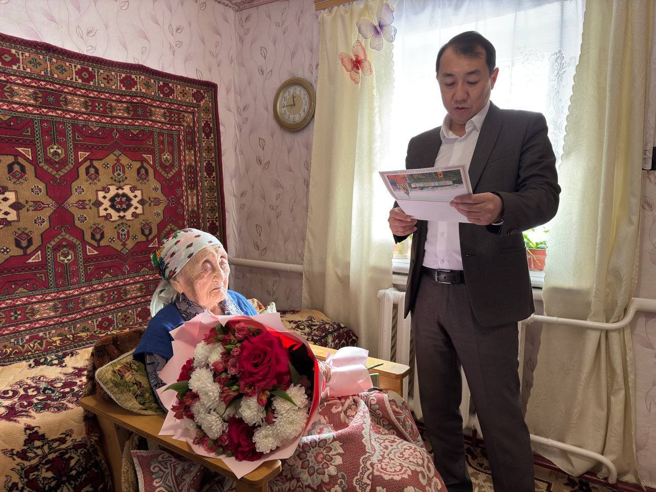 Сегодня свой 97-й день рождения  отмечает ветеран Великой Отечественной войны Анна Карбушова.