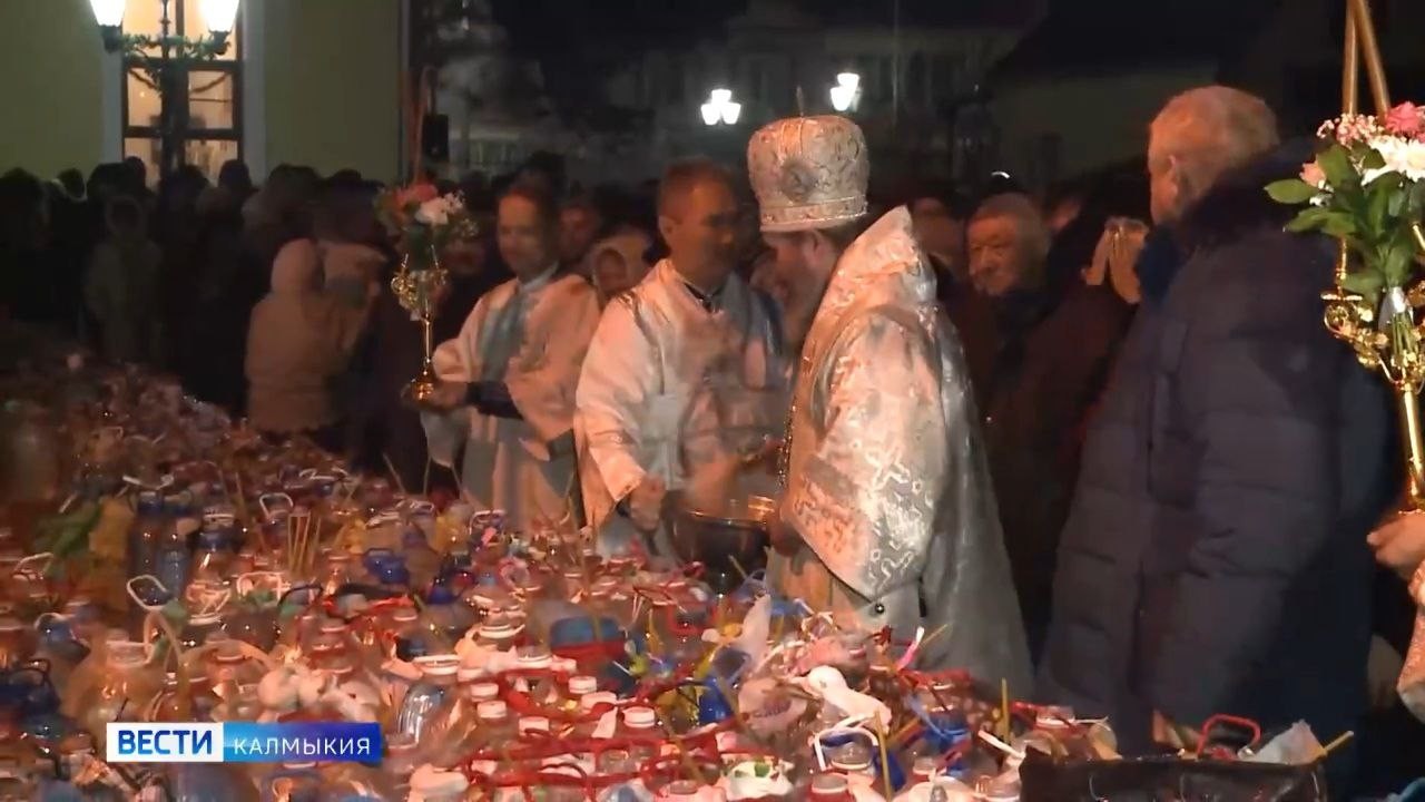 Сегодня православные верующие отмечают Крещение Господне.