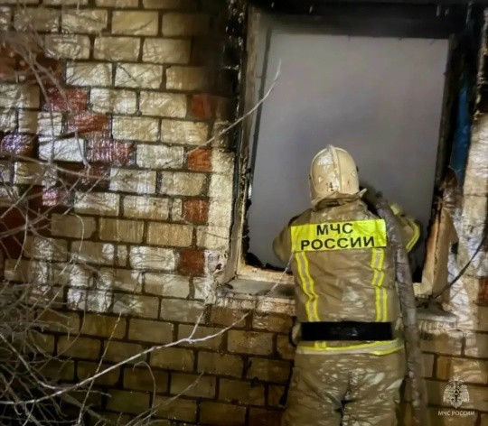 Пожар в Октябрьском районе потушен.