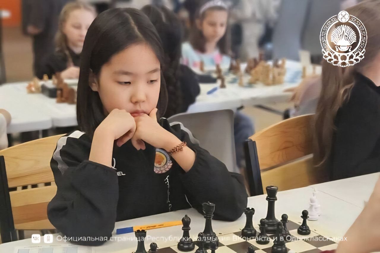 Эльзята Левгеева досрочно стала чемпионкой Первенства России по шахматам 2026 года в Сочи.