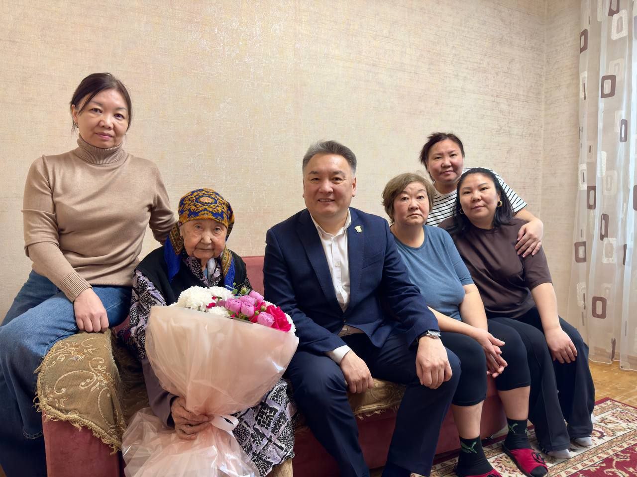 Сегодня 96-й день рождения отмечает ветеран Великой Отечественной войны, труженица тыла Мария Катышева.