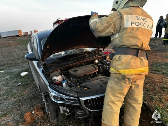 В ДТП в Черноземельском районе погиб человек.
