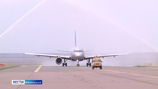 Туроператоры вывезли из ОАЭ всех российских туристов, отдыхавших по пакетным турам, сообщает АТОР.